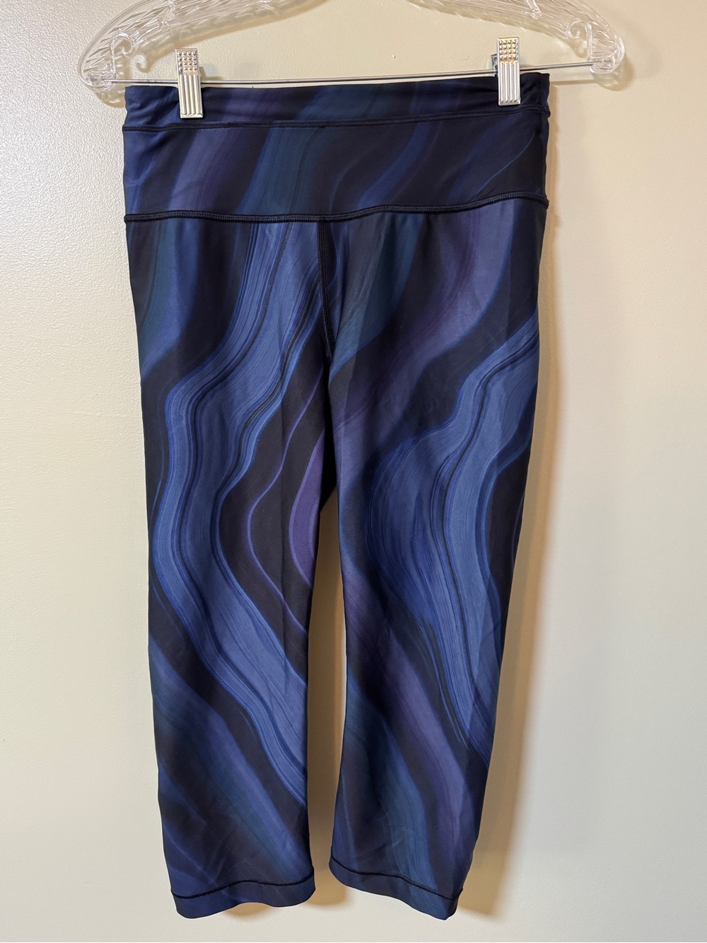 Athleta Accelerate Geode Crop